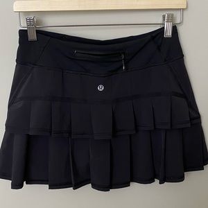 Black Lululemon pace setter skirt size 4